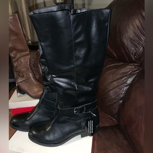 NWT Style & Co Women’s tall black boots size 6